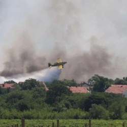Grude: U Sovićima opožareno oko 135 hektara, u gašenju sudjelovao i air tractor